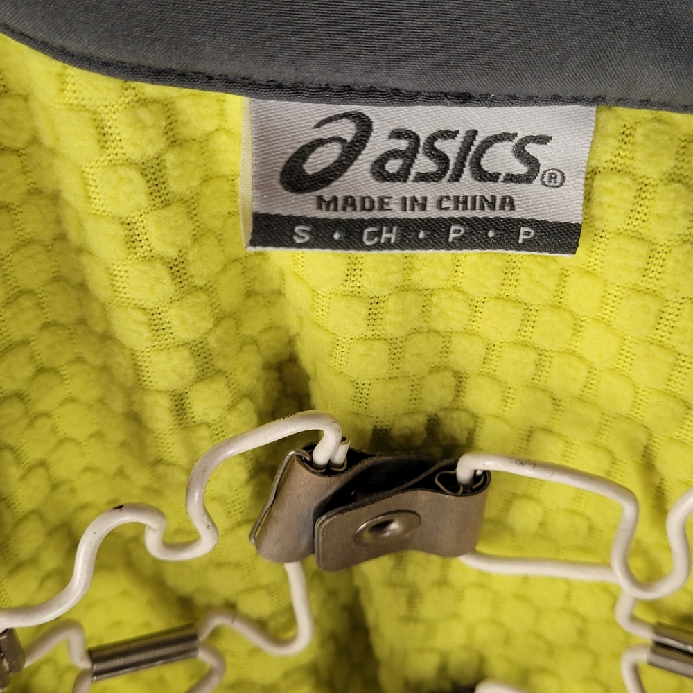 Asics runner jacket - Picture 11 of 14